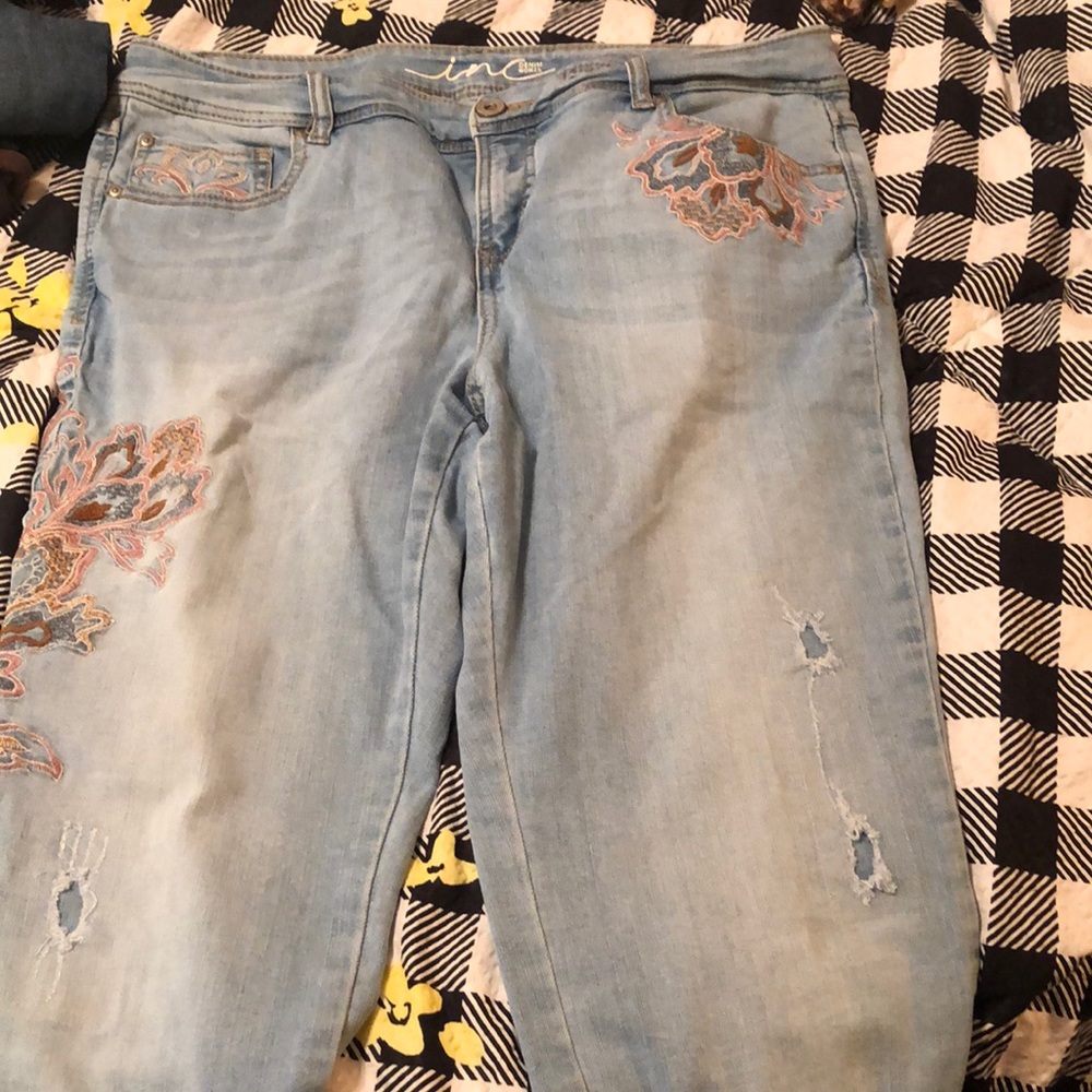 INC Embroidered Boyfriend Jeans in a size 14w